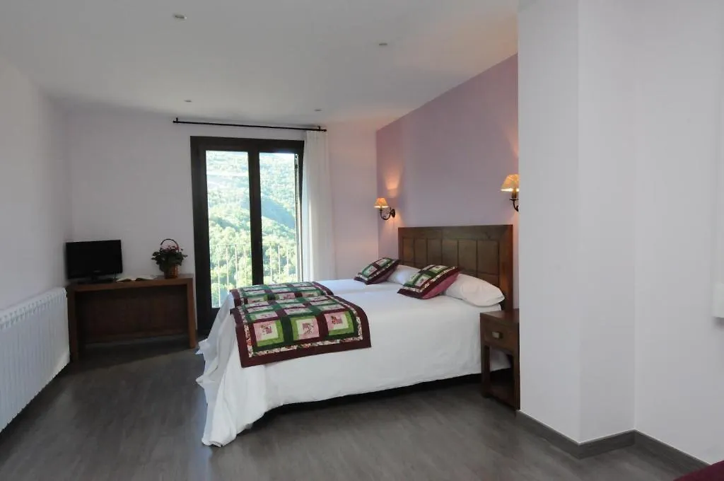 Casa Rural La Comella Tirvia