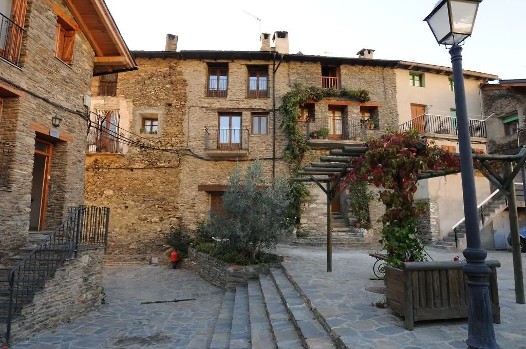 Casa Rural La Comella Tirvia