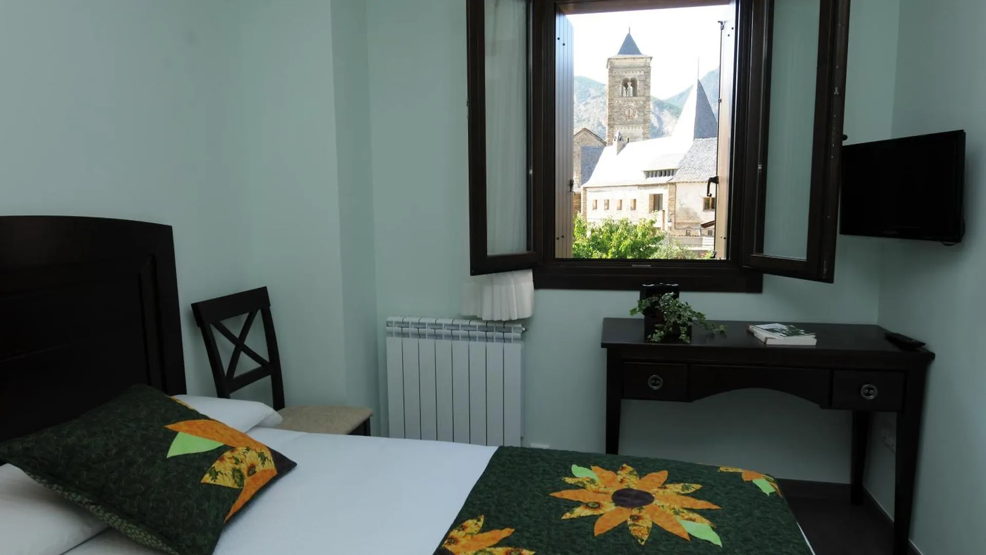 Casa Rural La Comella Tirvia Spanyolország