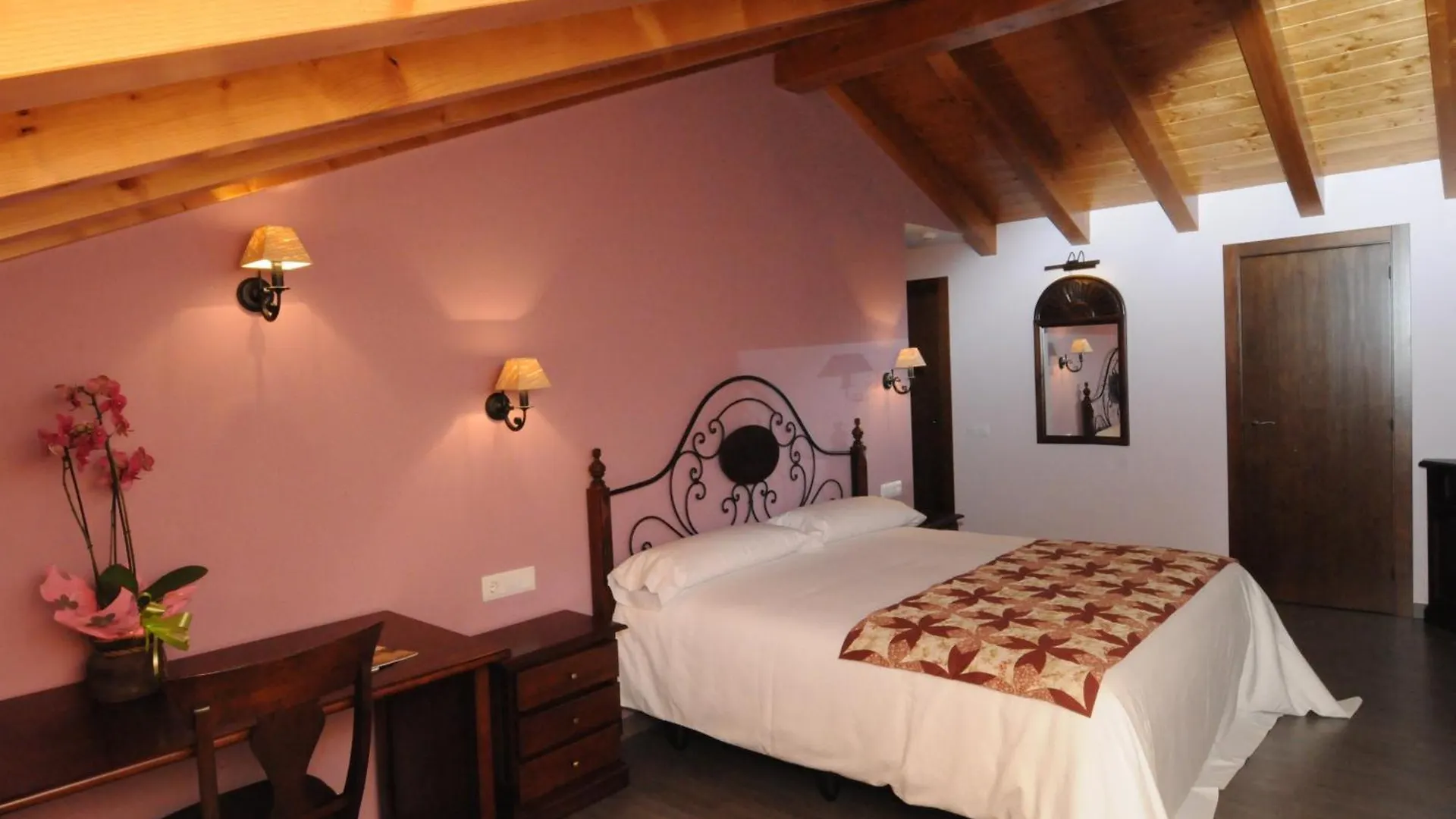 Casa Rural La Comella Pensionat Tirvia 0*,  Spanien